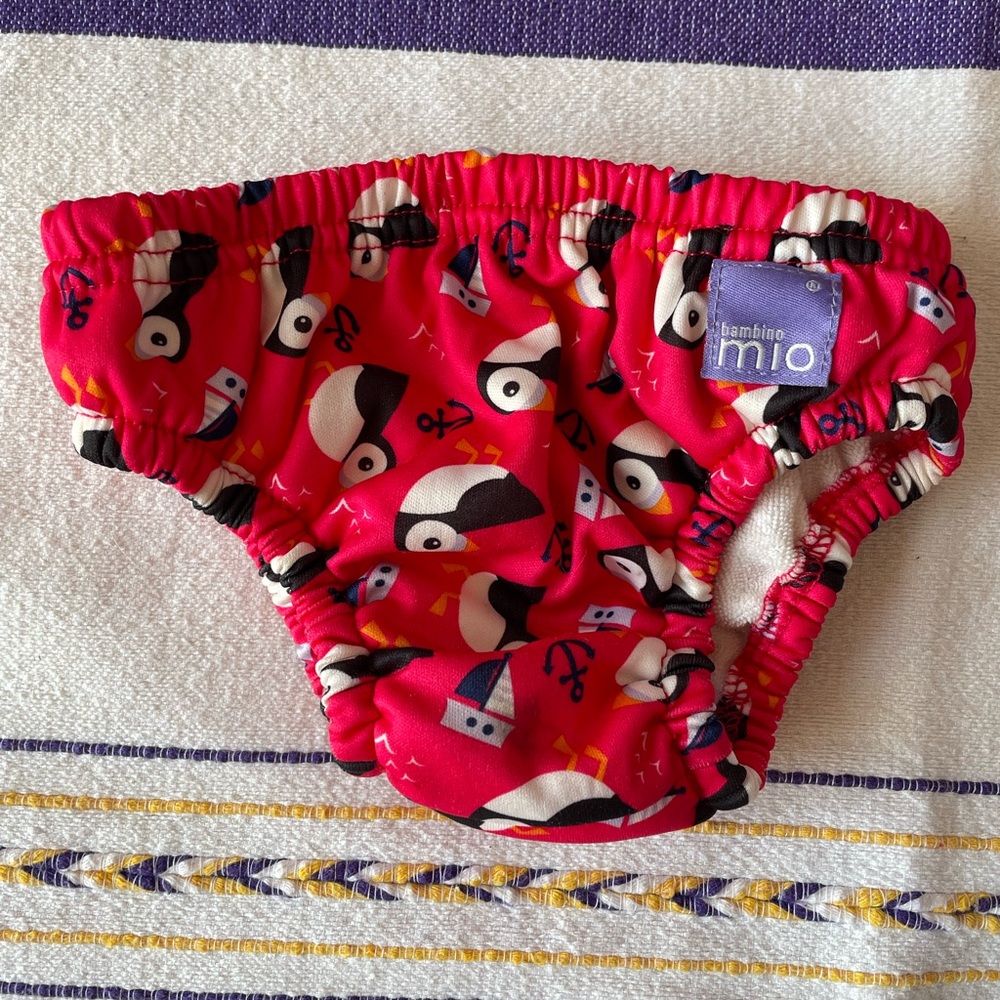 Bambino Mio puffin swim diaper (size 21-27 lbs)
